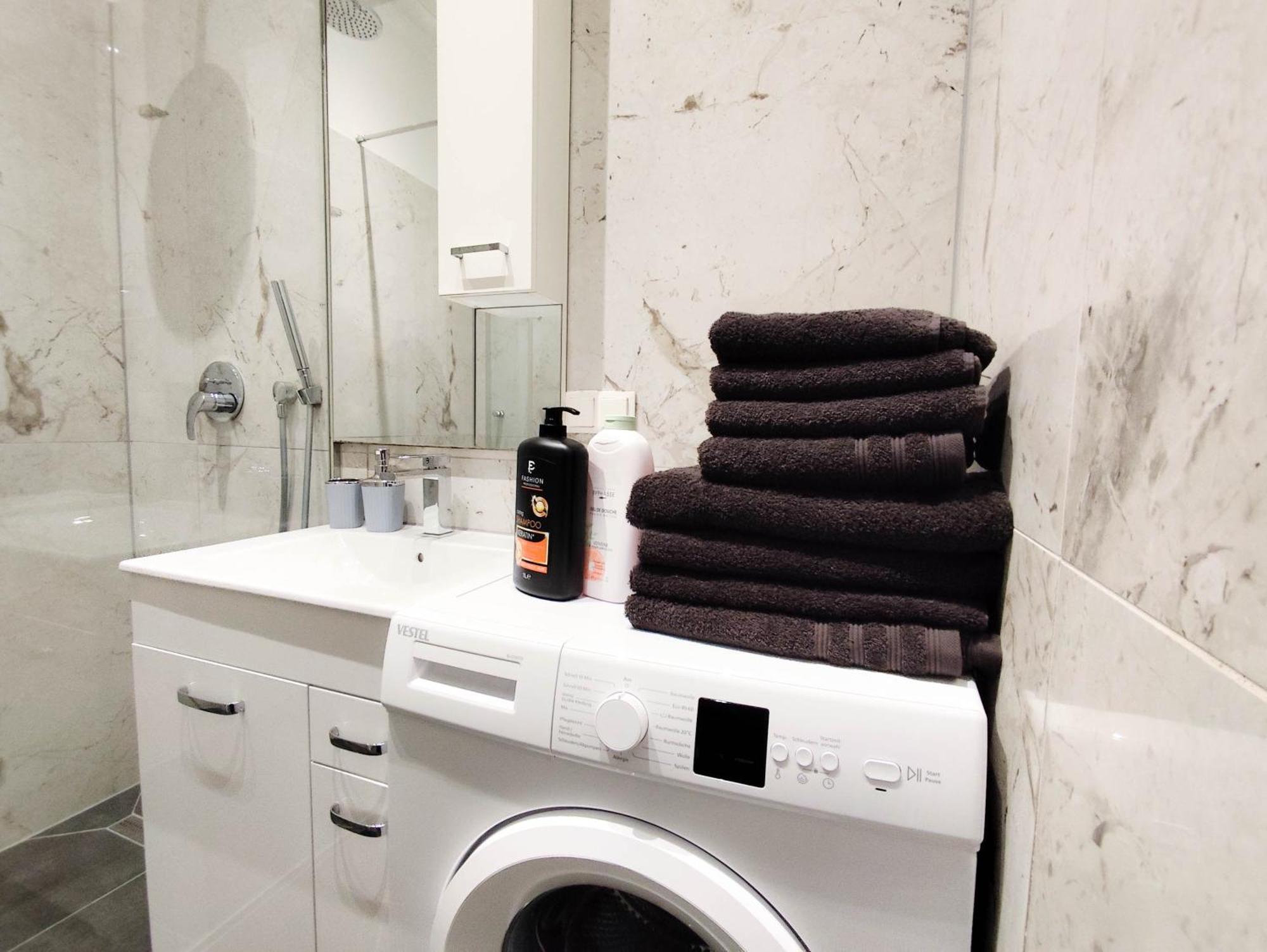 Cozy Apartments In Central Location With Free Parking Вена Экстерьер фото