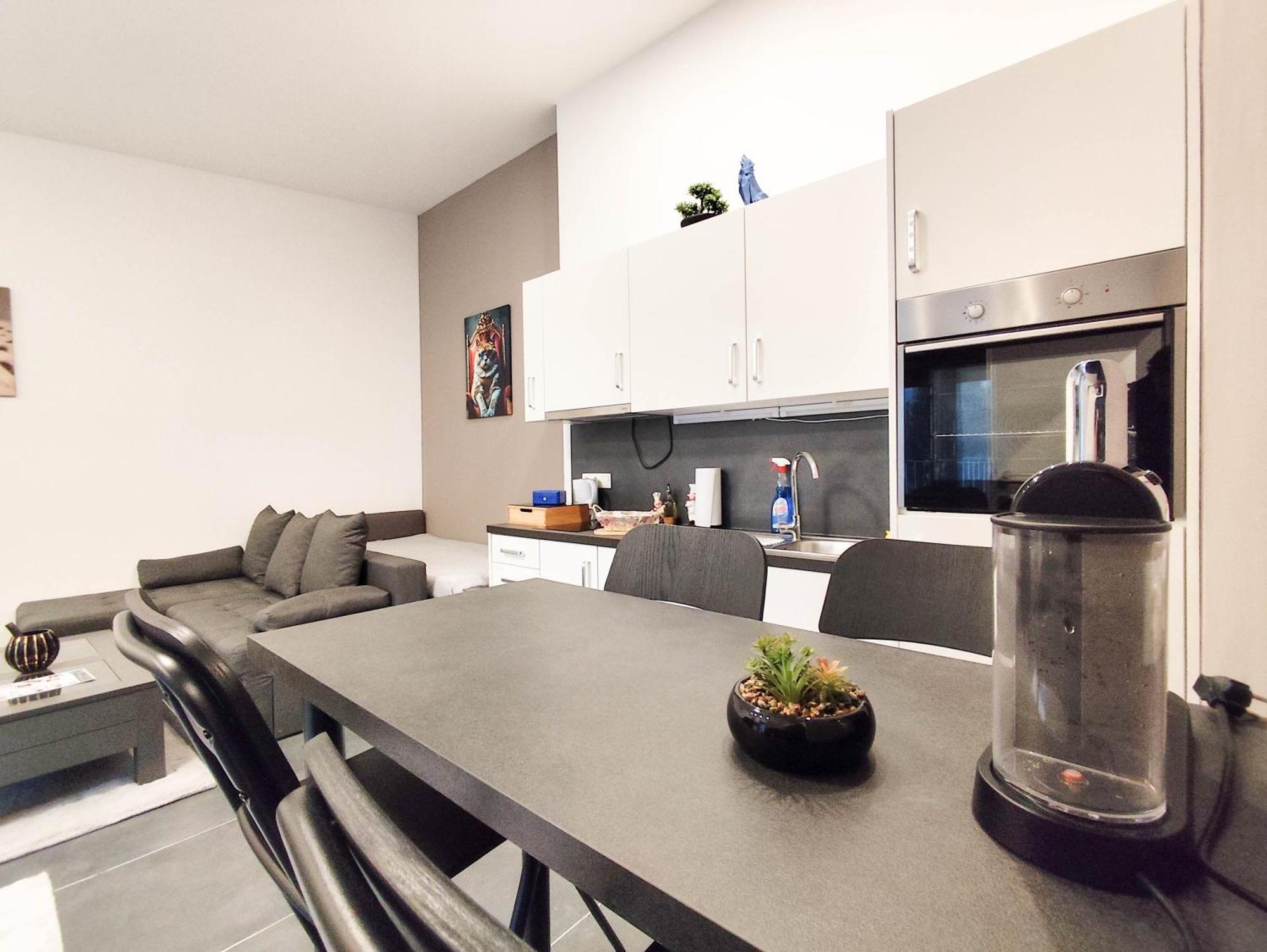 Cozy Apartments In Central Location With Free Parking Вена Экстерьер фото