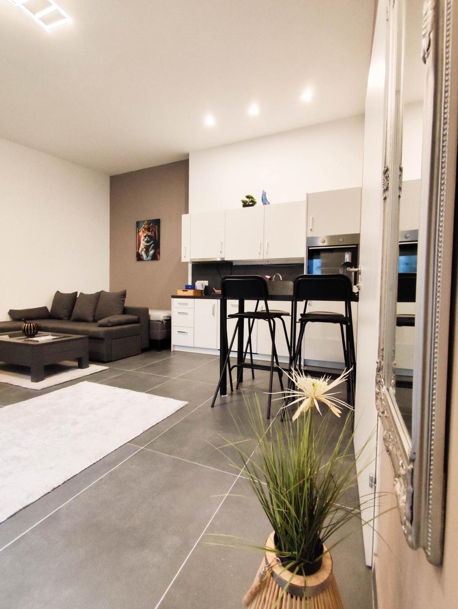Cozy Apartments In Central Location With Free Parking Вена Экстерьер фото