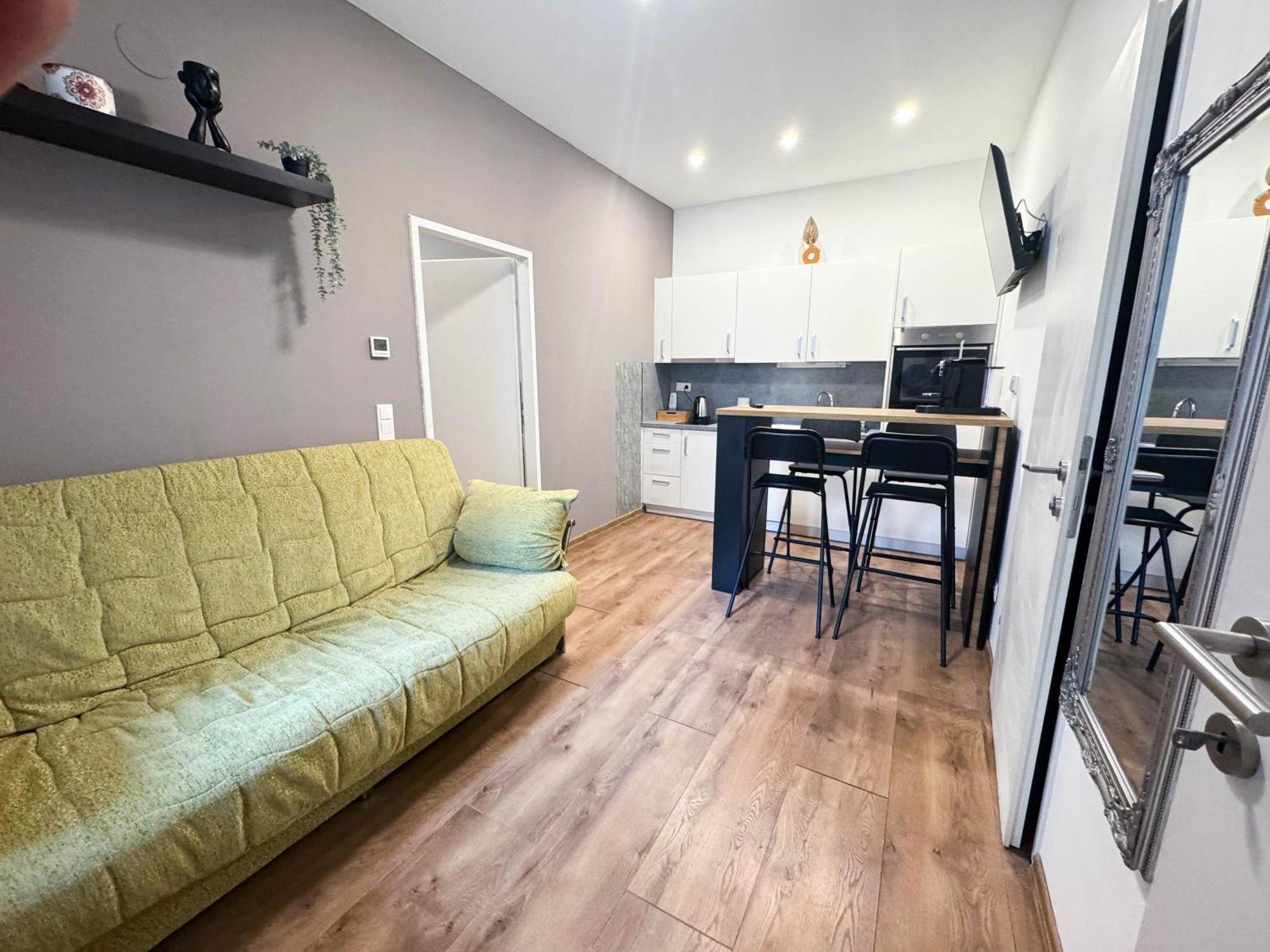 Cozy Apartments In Central Location With Free Parking Вена Экстерьер фото